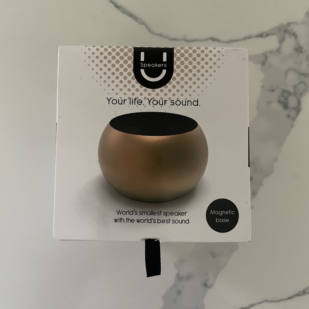 Mini Wireless Speaker - Gold - Picture 3 of 8